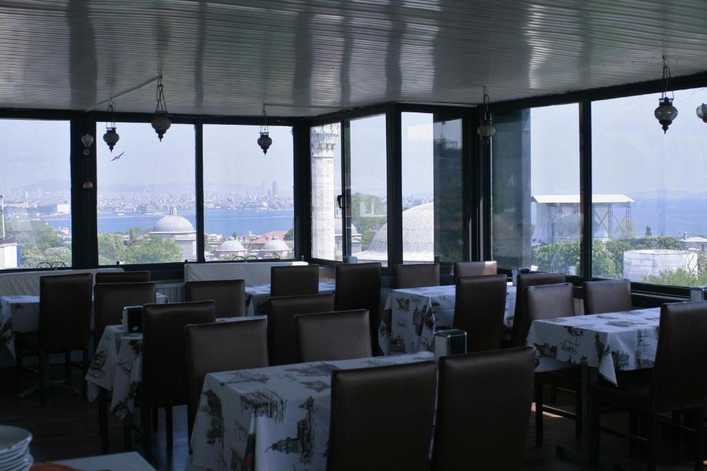 Esra Sultan Petrol Hotel Istanbul Bagian luar foto