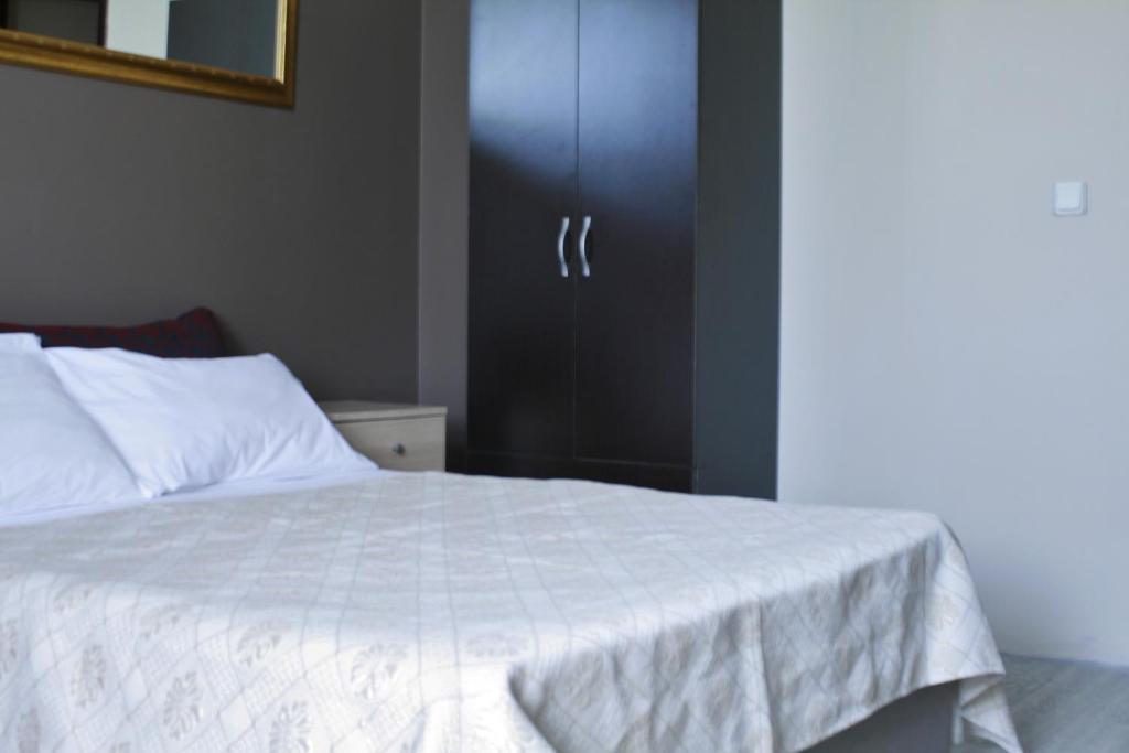 Esra Sultan Petrol Hotel Istanbul Ruang foto