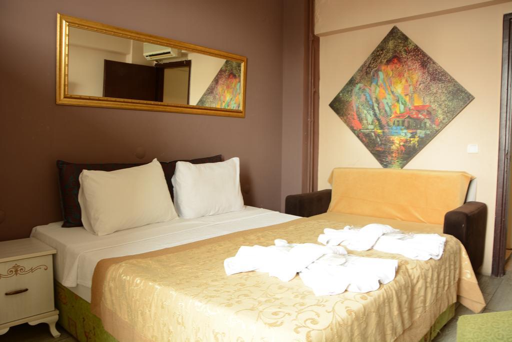 Esra Sultan Petrol Hotel Istanbul Bagian luar foto