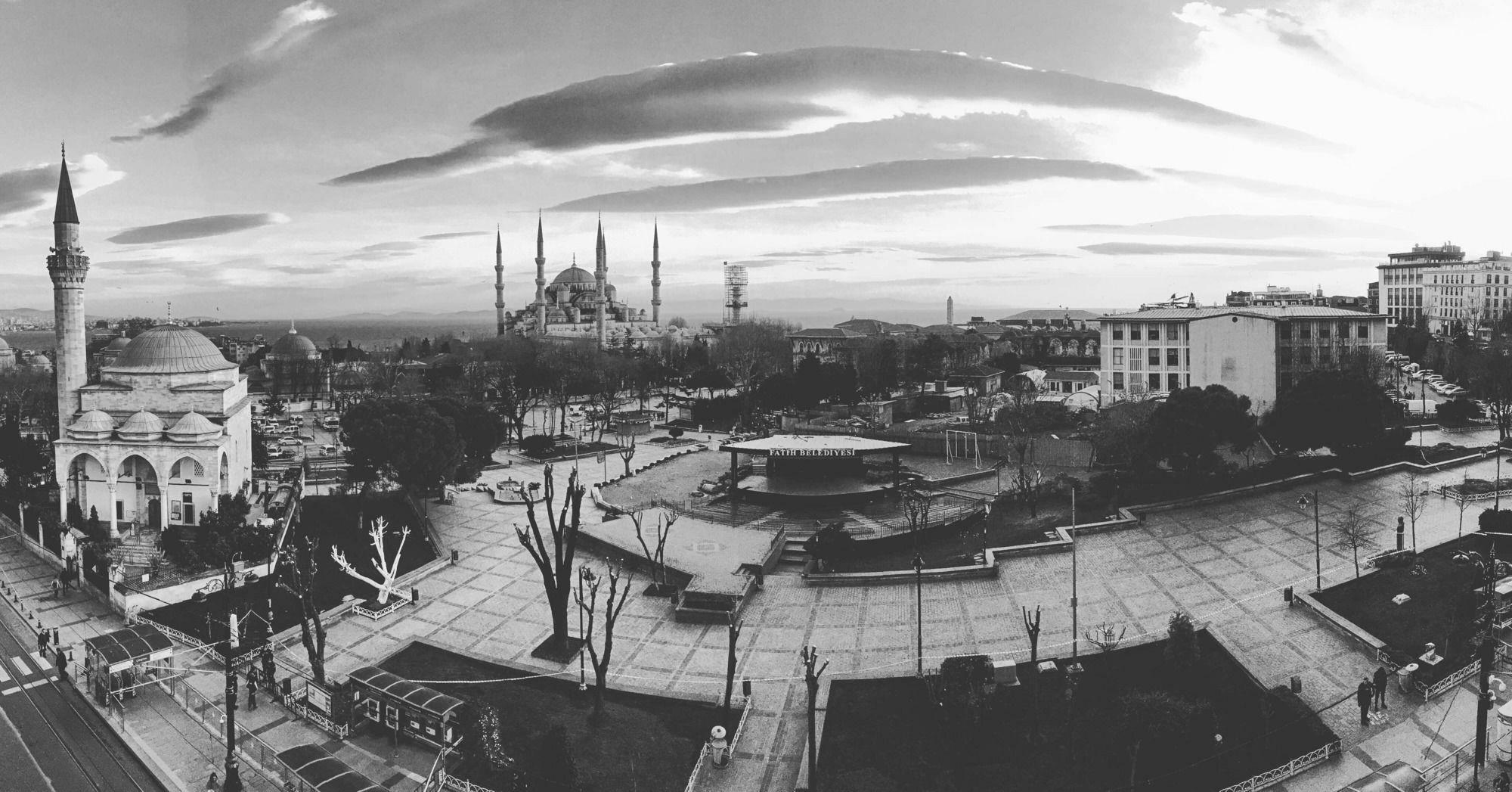 Esra Sultan Petrol Hotel Istanbul Bagian luar foto