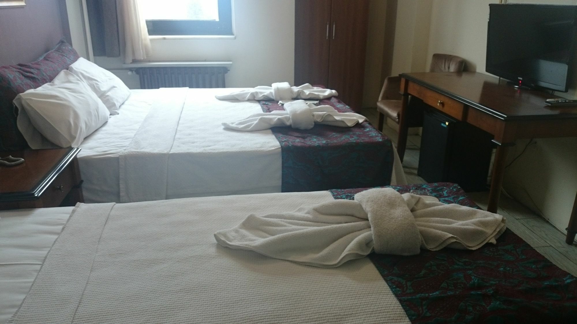 Esra Sultan Petrol Hotel Istanbul Bagian luar foto