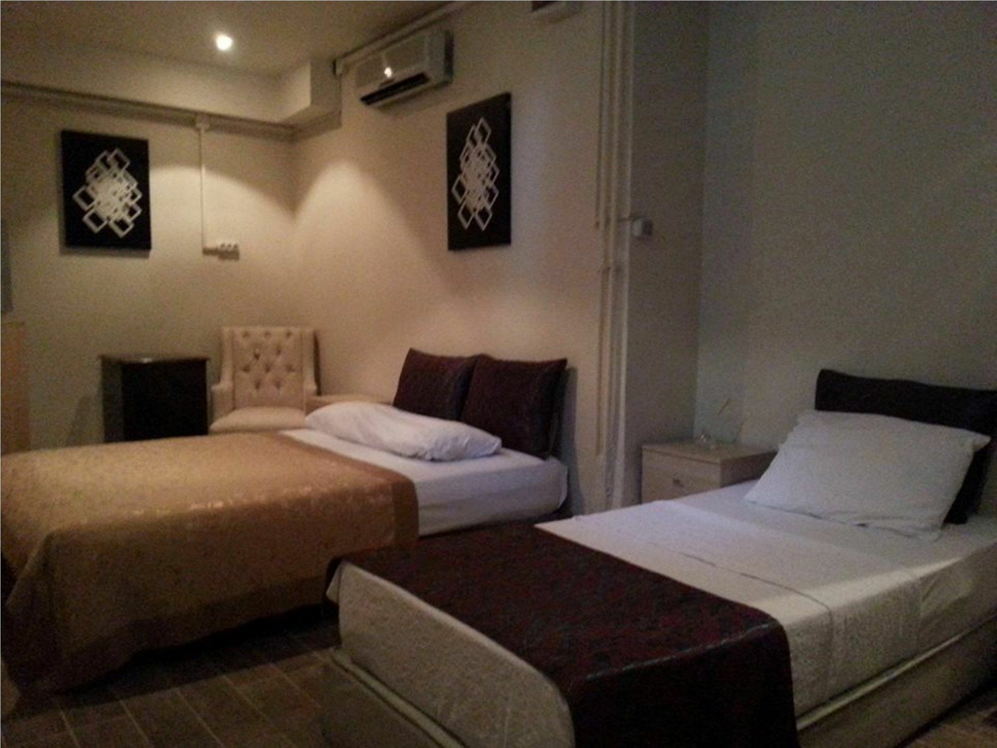 Esra Sultan Petrol Hotel Istanbul Bagian luar foto