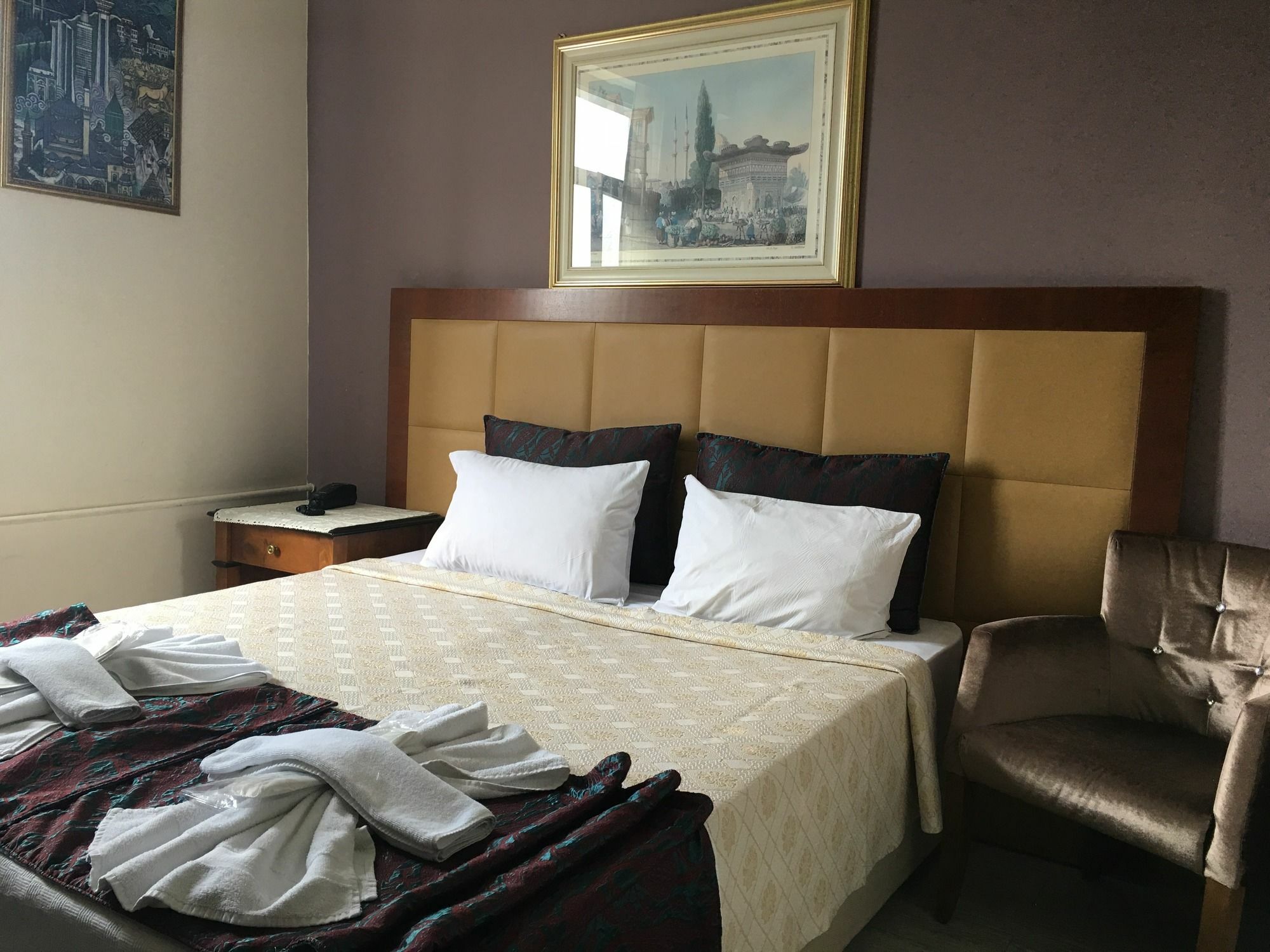 Esra Sultan Petrol Hotel Istanbul Bagian luar foto